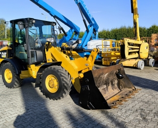 Ładowarka kołowa CATERPILLAR 906 H Rok 2011